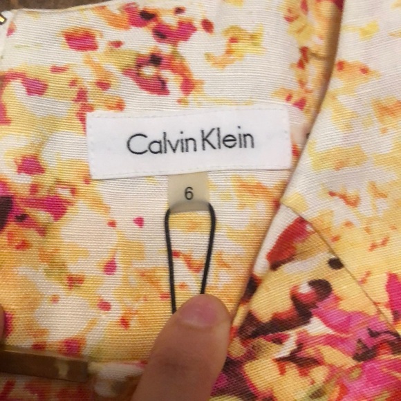 Classic and Beautiful Calvin Klein Dress NWT - Picture 3 of 6